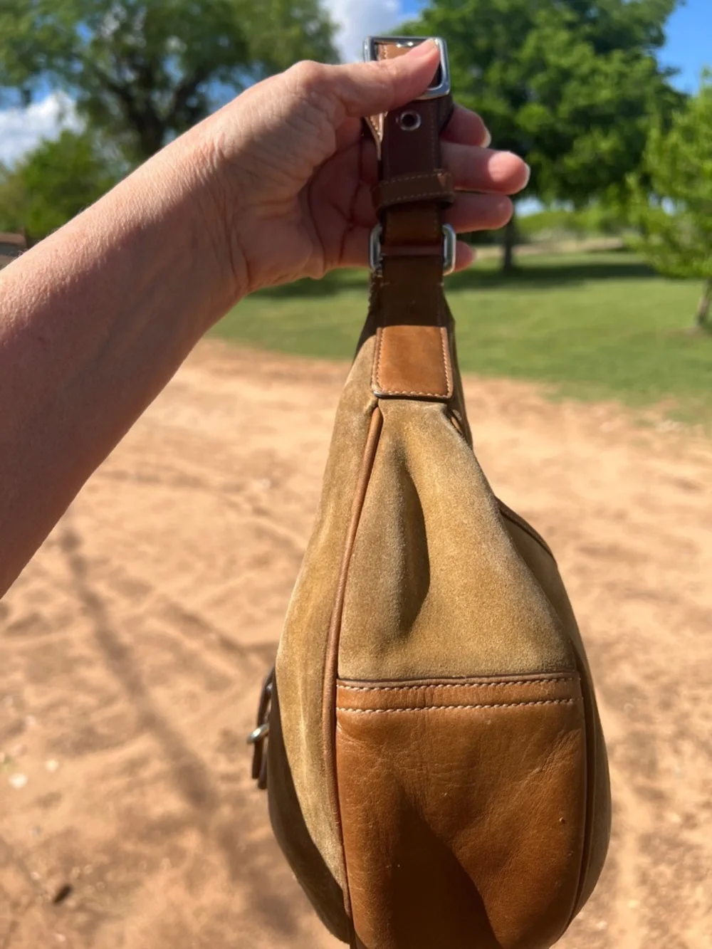 Coach  SOHO Vintage 7559 Suede Hobo Bag Tan Brown Leather Y2K Shoulder Bag GUC - Picture 5 of 16
